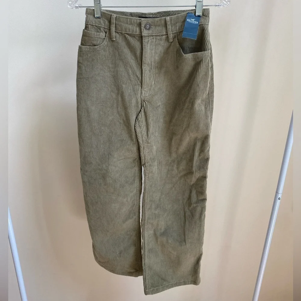 NWT Hollister high-rise dad pants corduroy sage green jeans